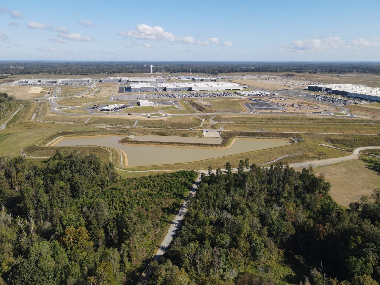 Toyota rozpoczyna produkcję akumulatorów w USA i zapowiada kolejne inwestycje. Do 10 miliardów dolarów w pięć lat