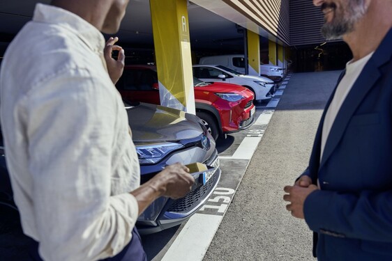 KINTO Join już dostępne w Polsce. Cyfrowa platforma mobilności ułatwia drogę do pracy i do domu