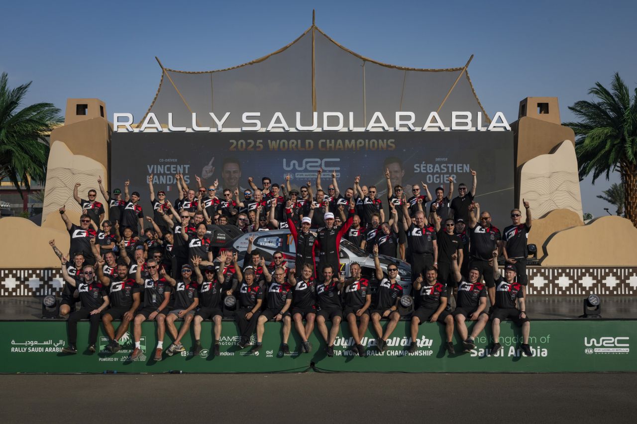 Dominacja Toyoty w WRC 2025. Ogier mistrzem świata, Evans i Rovanperä na podium