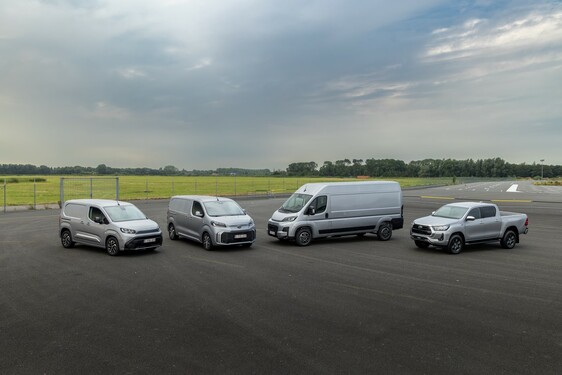 Toyota Professional powiększa przewagę na rynku LCV w Polsce. Trzy modele w Top10 listopada