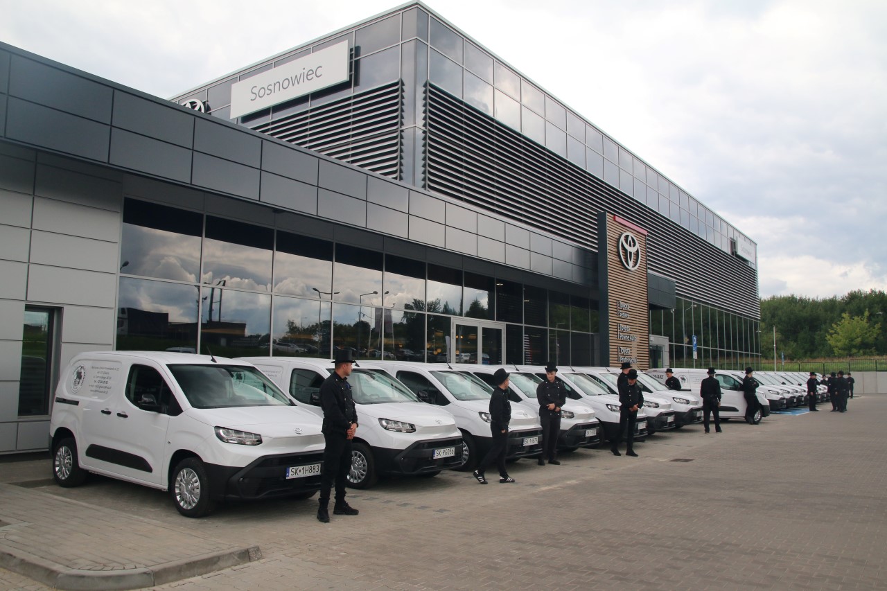 19 Toyot PROACE CITY pomoże w pracy kominiarzom ze Śląska
