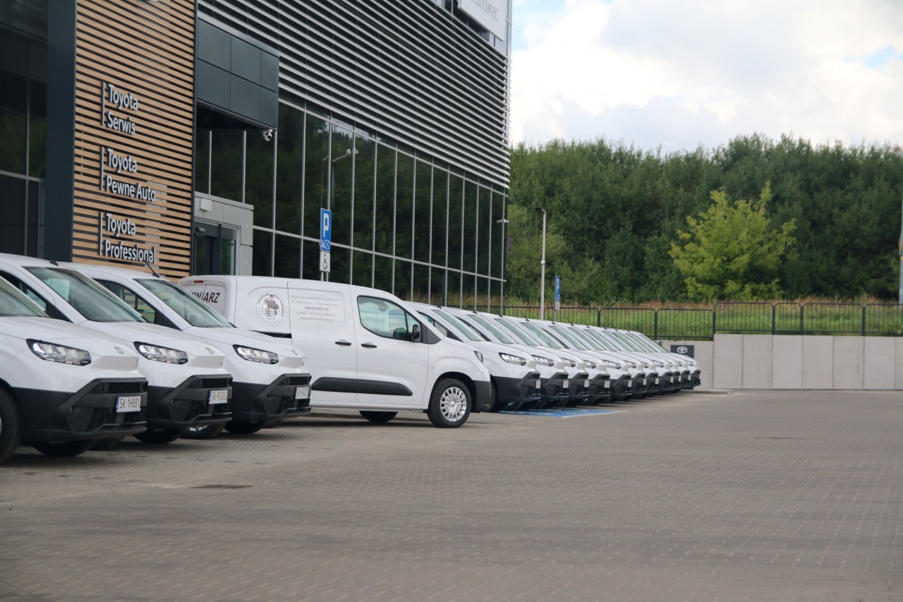 19 Toyot PROACE CITY pomoże w pracy kominiarzom ze Śląska