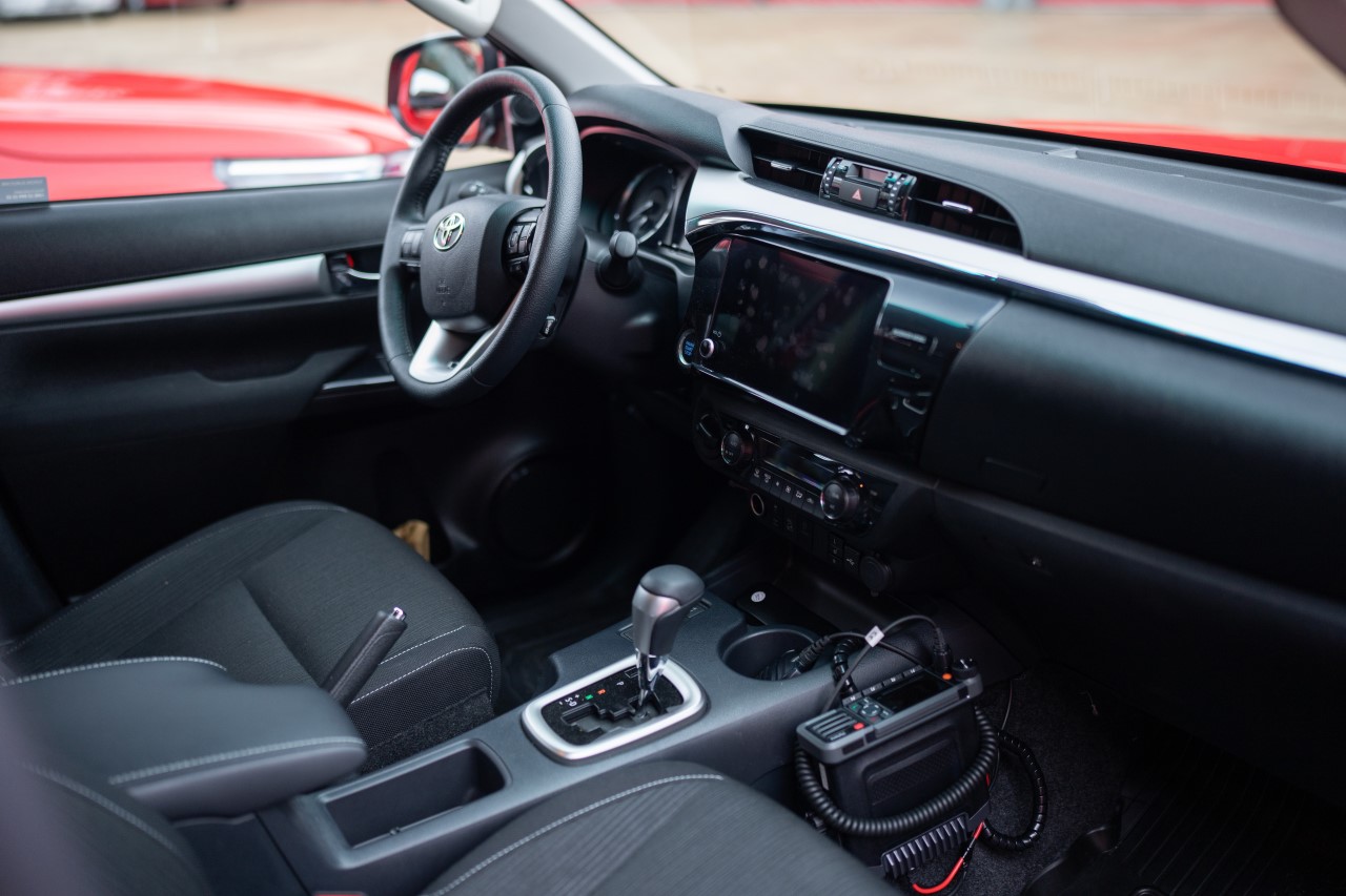 Toyoty Hilux dla straży pożarnej. Dziesięć samochodów rozpoczęło już służbę