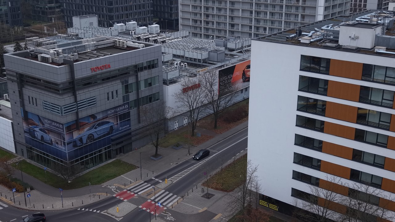 35 lat Toyoty w Polsce. Solidne fundamenty i złota dekada lidera rynku