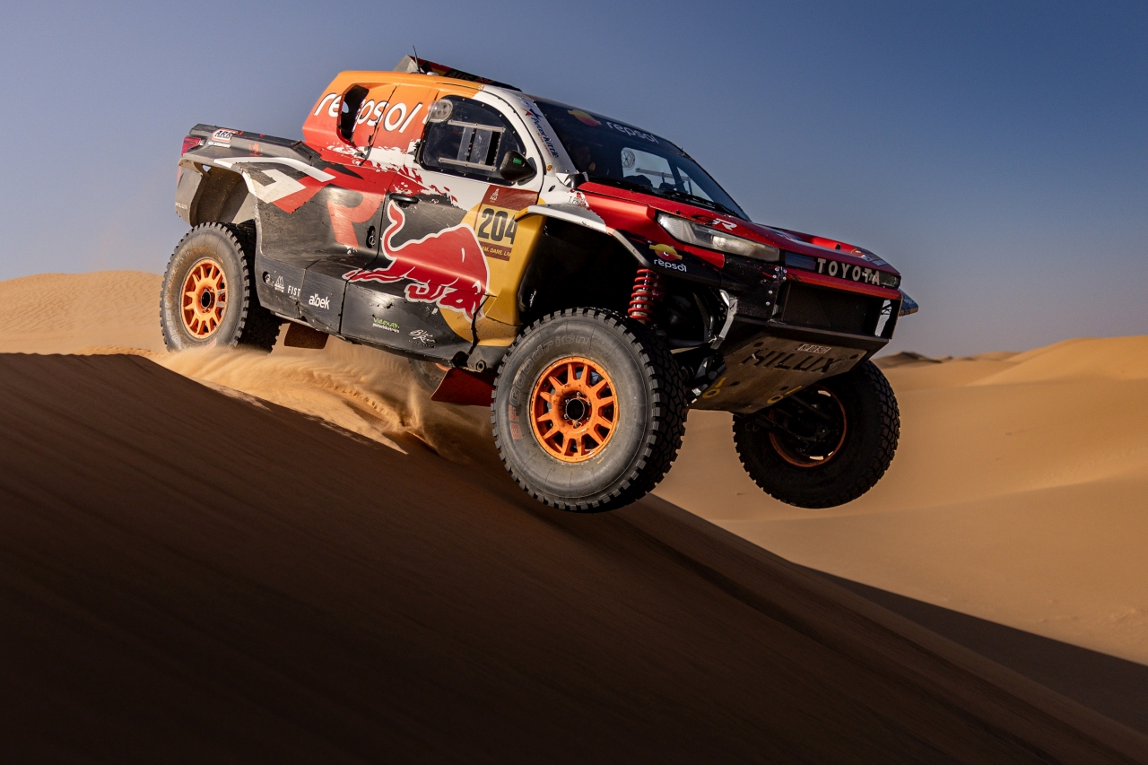 Trzy fabryczne zespoły Toyoty na mecie Rajdu Dakar 2026