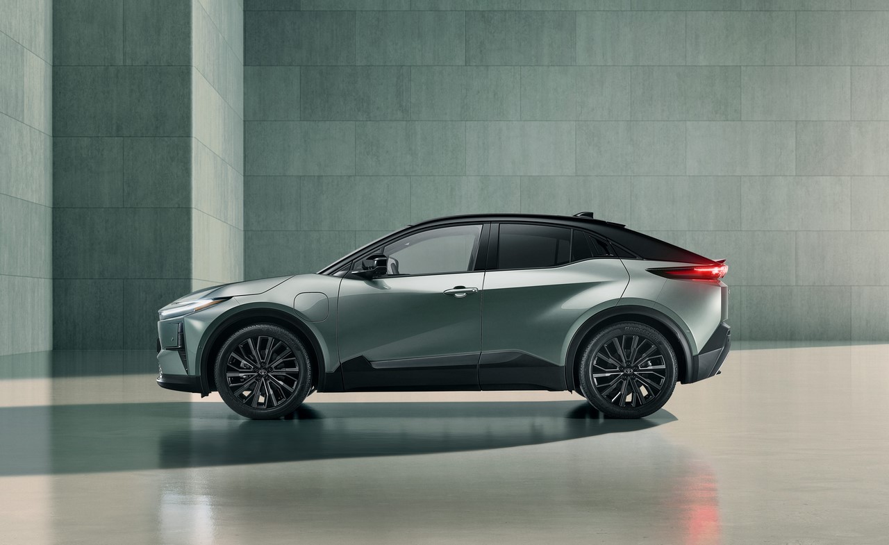 Elektryczna Toyota C-HR+ w specjalnej ofercie przedsprzedażowej już od 155 900 zł
