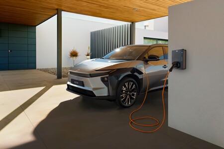 Korzystny „Leasing Zima z Elektrykiem” dla nowej Toyoty bZ4X oraz samochodów z gamy Toyota Professional