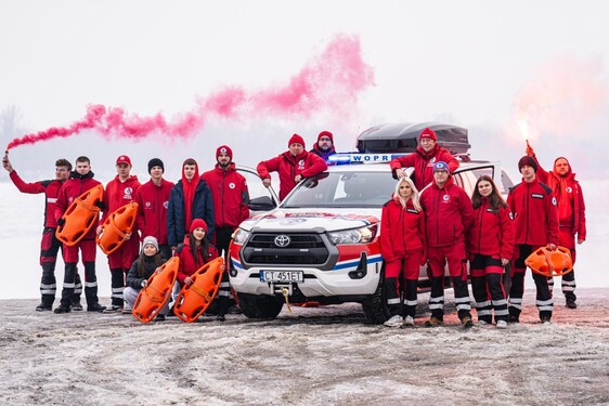 Osiem samochodów Toyoty rozpoczęło służbę w WOPR Województwa Kujawsko-Pomorskiego