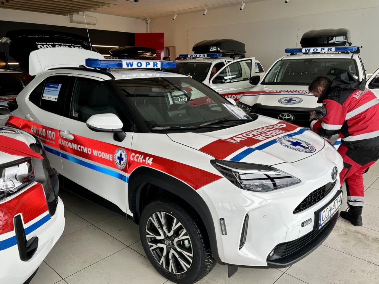 Osiem samochodów Toyoty rozpoczęło służbę w WOPR Województwa Kujawsko-Pomorskiego