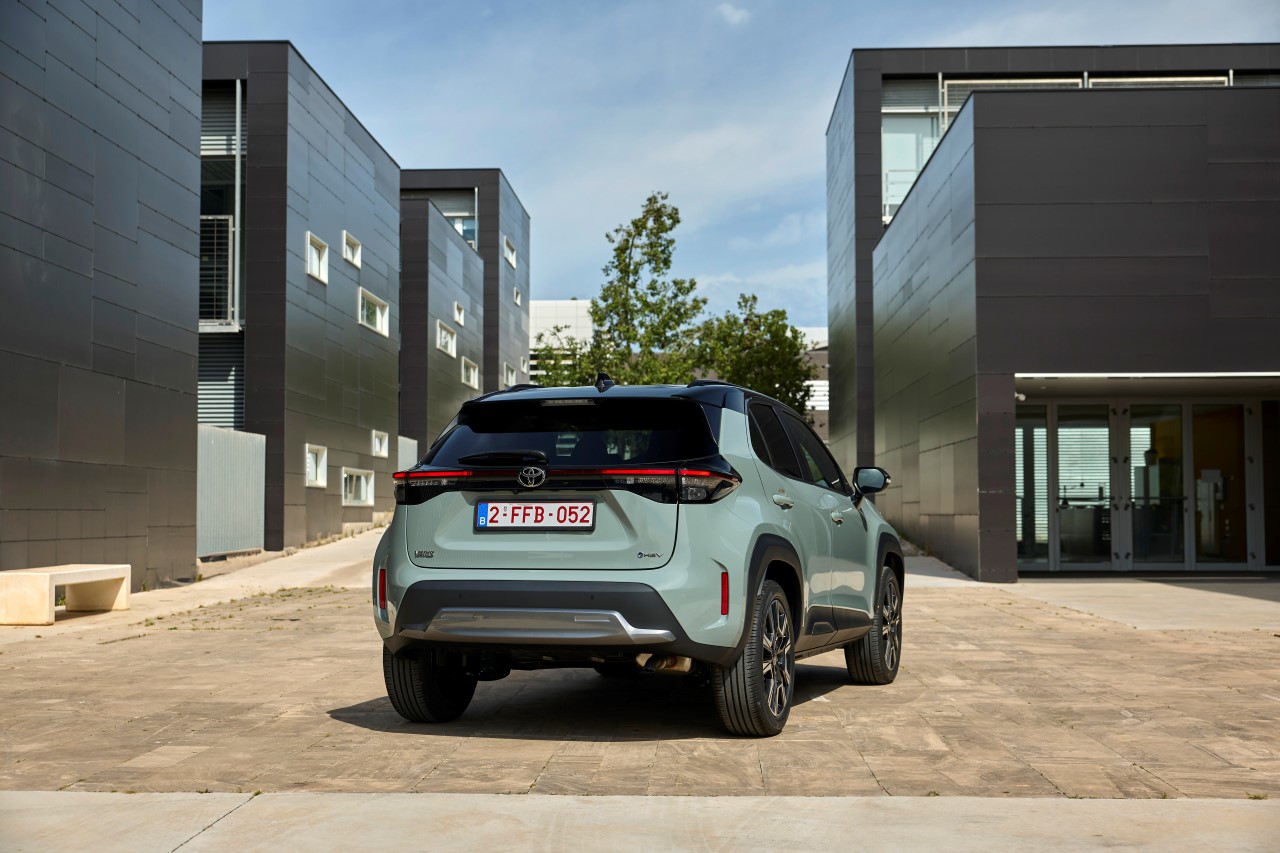 Dni Otwarte Wyprzedaży w salonach Toyoty. Nawet 26 000 zł rabatu na bestsellerowe crossovery