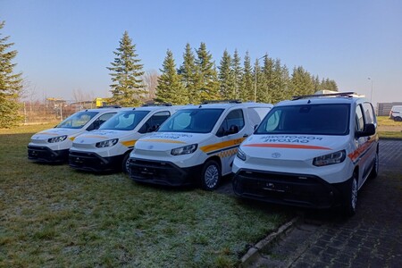 18 Toyot PROACE CITY Long z zabudową serwisową dla Polskiej Spółki Gazownictwa