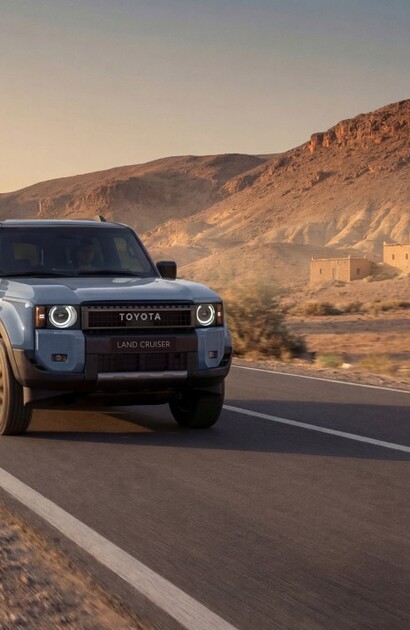 Toyota Land Cruiser 250. Dwie odświeżone wersje to dwa różne charaktery legendarnego samochodu terenowego