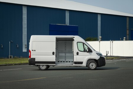 Toyota przenosi do Gliwic produkcję modelu PROACE MAX w najpopularniejszych na polskim rynku wersjach