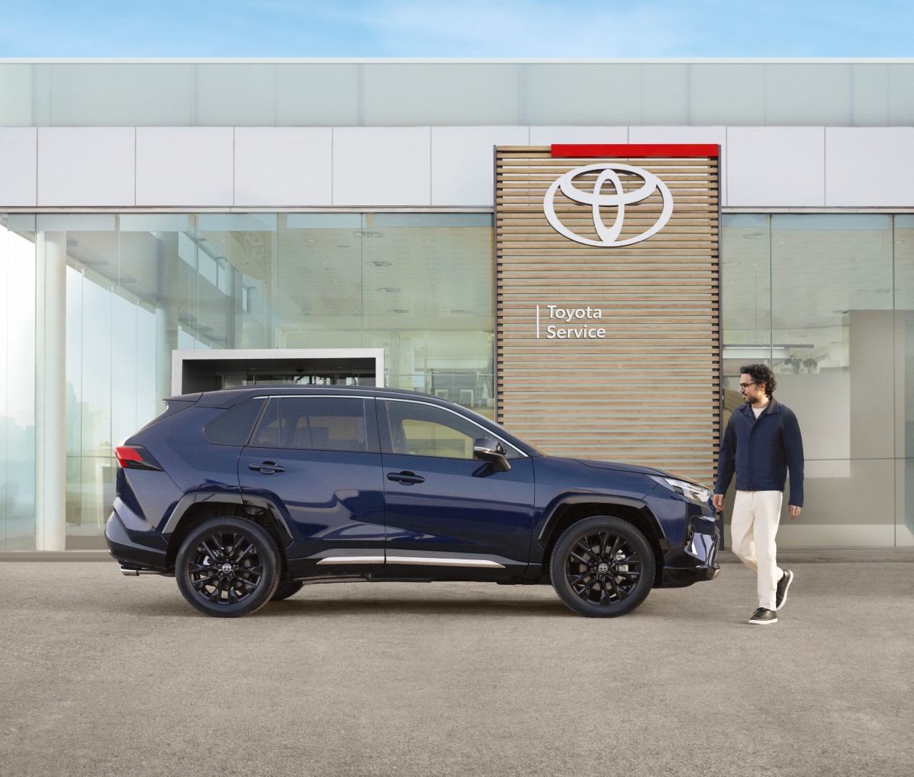 Sieć sprzedaży i serwisów Toyoty to najwyższy poziom obsługi oraz innowacyjne rozwiązania dostosowane do potrzeb klienta