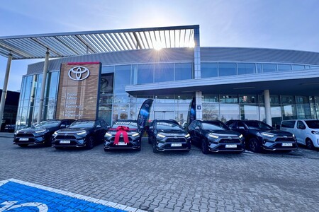 Hybrydy plug-in Toyoty obniżają emisje we flocie firmy telekomunikacyjnej Linetel Media