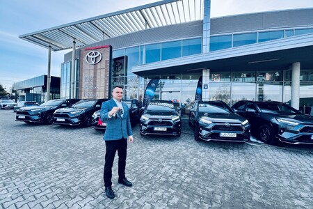 Hybrydy plug-in Toyoty obniżają emisje we flocie firmy telekomunikacyjnej Linetel Media