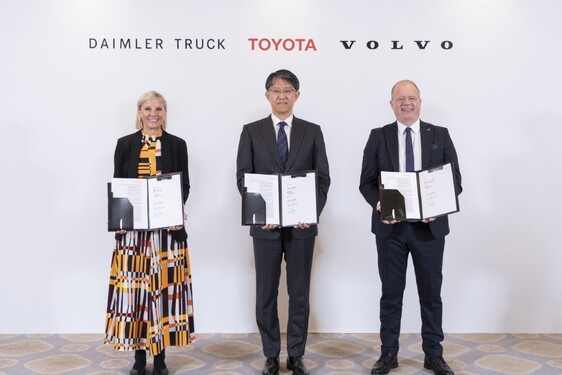 Toyota Motor Corporation zamierza dołączyć do Daimler Truck i Volvo Group jako równorzędny udziałowiec spółki cellcentric z branży ogniw paliwowych