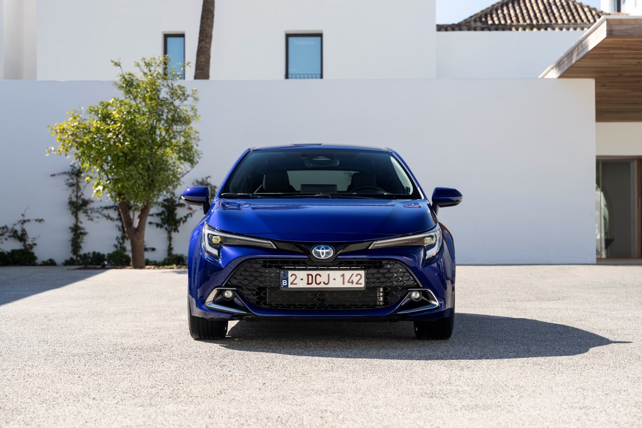 Hybrydowy bestseller w niższych cenach. Toyota Corolla Hatchback i TS Kombi z rabatem do 8500 zł