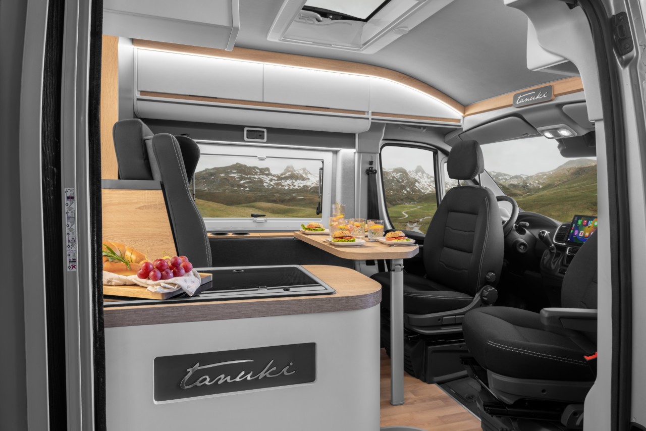 Przedpremierowy pokaz Toyoty PROACE MAX Tanuki na Camper Caravan Show