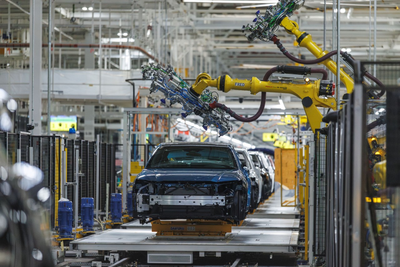 Toyota zainwestuje ponad miliard dolarów w amerykańskie fabryki. Zwiększenie mocy produkcyjnych oraz kolejna linia montażowa dla aut elektrycznych