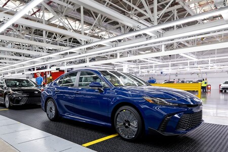 Toyota zainwestuje ponad miliard dolarów w amerykańskie fabryki. Zwiększenie mocy produkcyjnych oraz kolejna linia montażowa dla aut elektrycznych