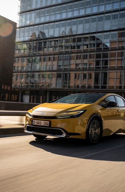 Toyota Prius teraz od 156 900 zł. Najlepsza oferta w historii mocnej i oszczędnej hybrydy plug-in. Większe korzyści dla firm