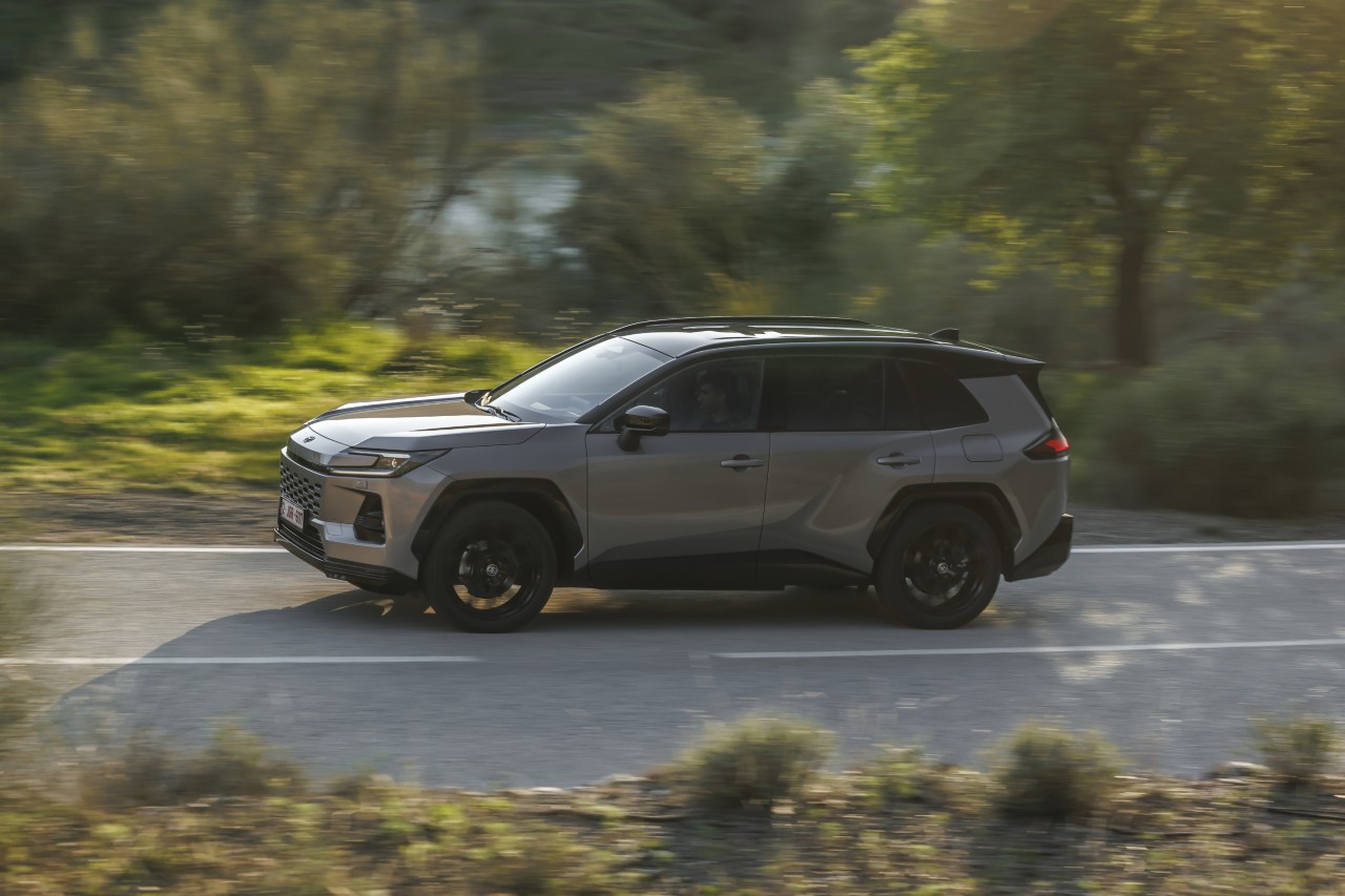 Dni Otwarte nowej Toyoty RAV4. Dynamiczne hybrydy, innowacyjne technologie i nowoczesny design