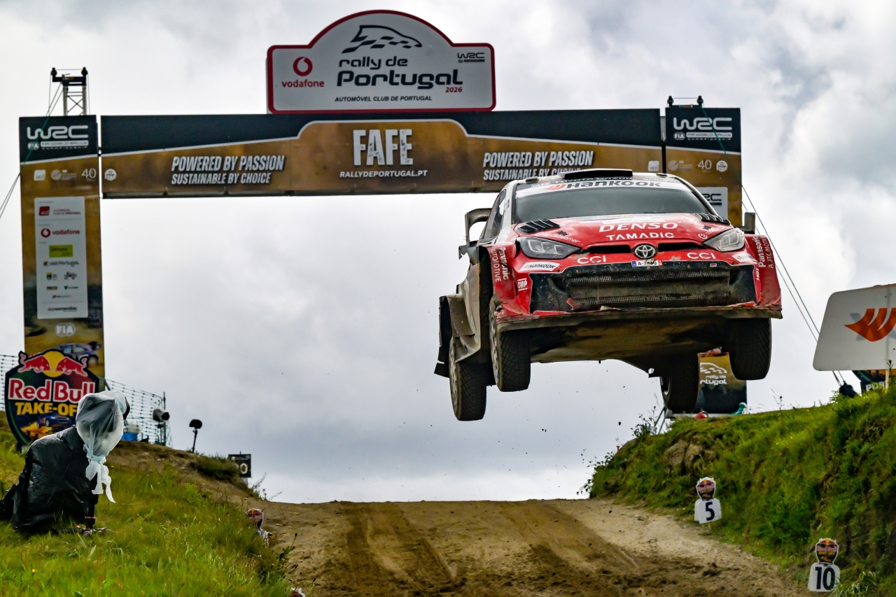 Podwójne podium TGR-WRT w Rajdzie Portugalii. Dramatyczny zwrot akcji w finale
