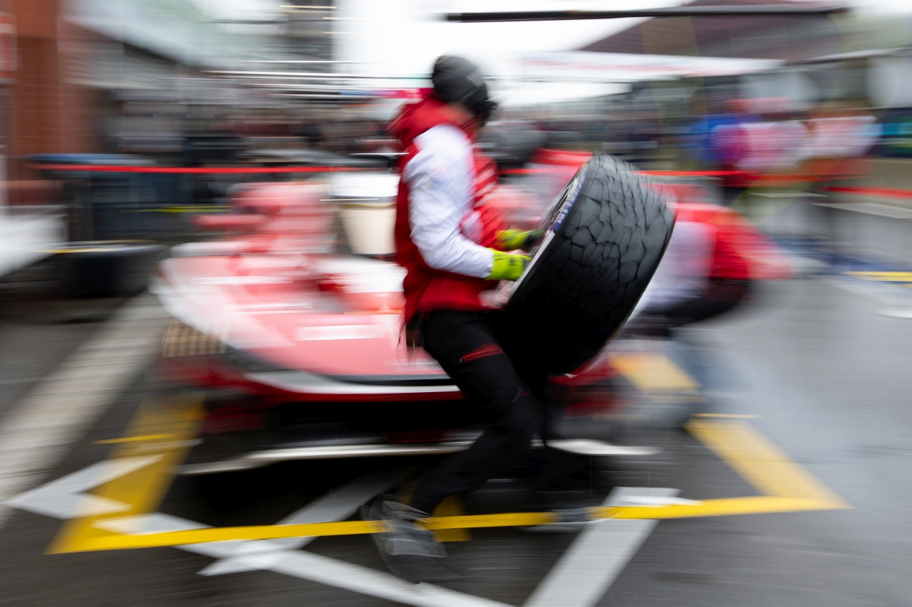 TOYOTA RACING zdobywa cenne punkty na Spa-Francorchamps. TR010 HYBRID gotowe na Le Mans
