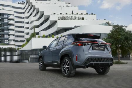 Miejskie bestsellery Toyoty dostępne w ofercie specjalnej. Promocyjny Kredyt jednoratowy 50/50 i Leasing 104,8%