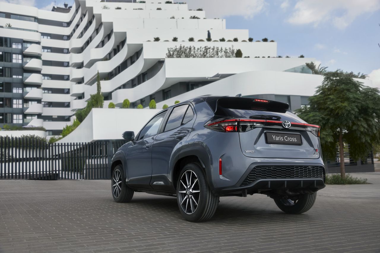 Miejskie bestsellery Toyoty dostępne w ofercie specjalnej. Promocyjny Kredyt jednoratowy 50/50 i Leasing 104,8%