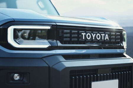 Toyota Land Cruiser FJ debiutuje na japońskim rynku