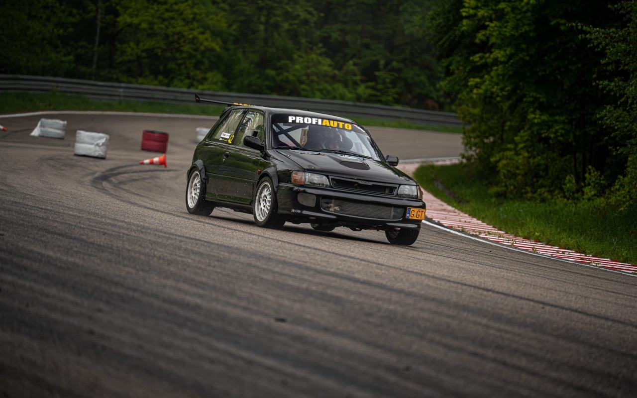 TOYOTA GR CUP 2026 nabiera tempa. Dominacja GR Yarisa i emocjonujące rundy na Torze Kielce oraz Torze Modlin