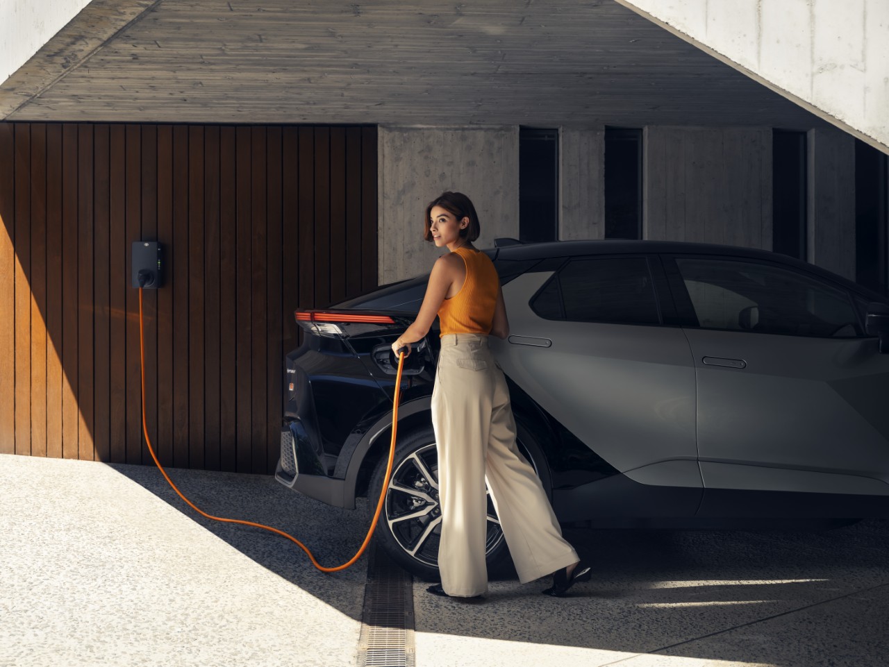 Spokój użytkowania przez długie lata. Gwarancja do 10 lat lub 1 000 000 km na akumulatory modeli hybrydowych i elektrycznych Toyoty