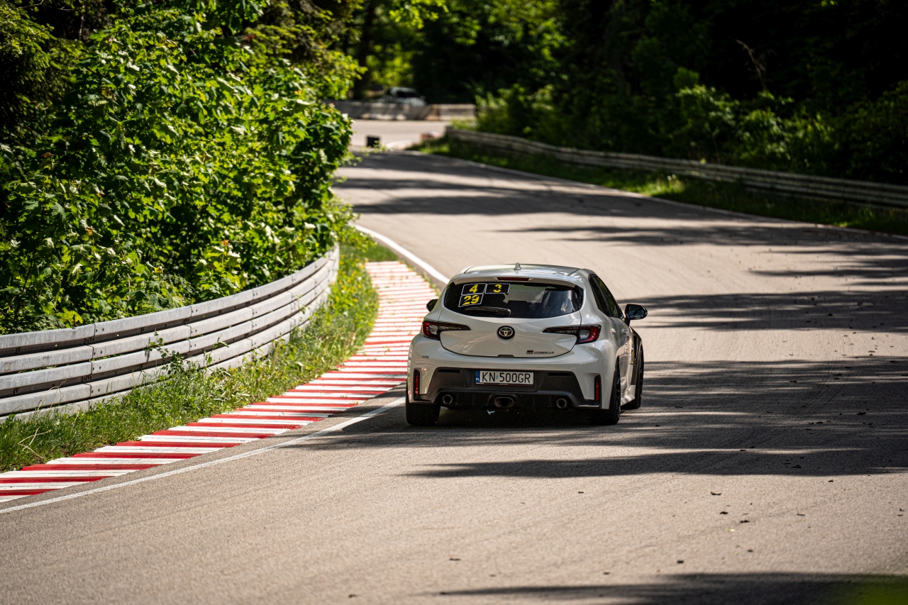 TOYOTA GR CUP 2026: Debiut z SuperOES. GR Yaris najliczniejszym autem na Torze Kielce