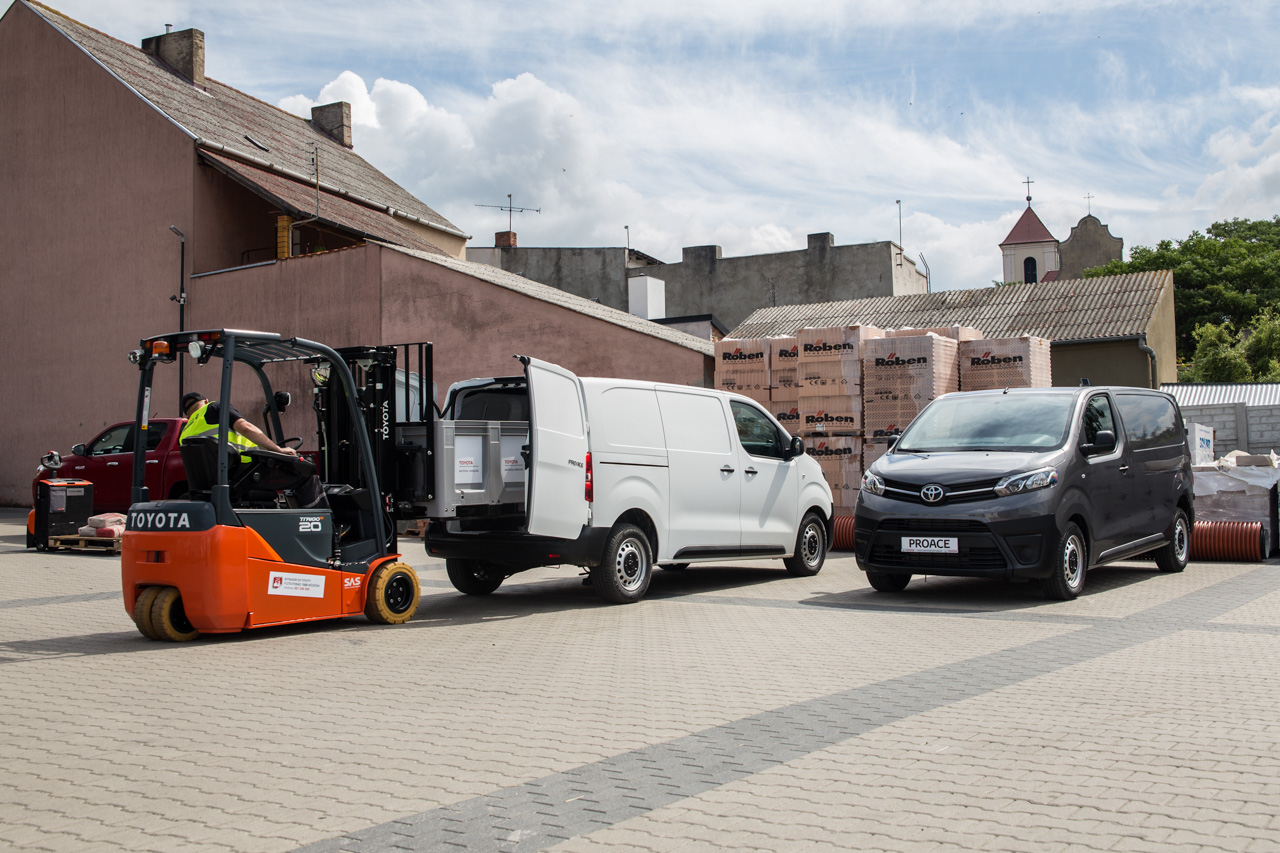 press kit - NOWA TOYOTA PROACE - dla rodzin i biznesu