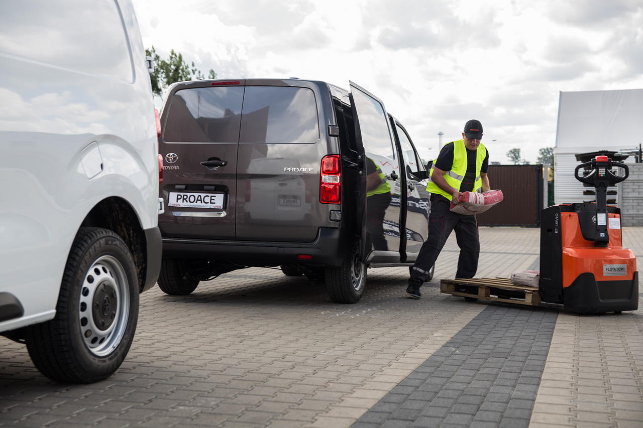 press kit - NOWA TOYOTA PROACE - dla rodzin i biznesu