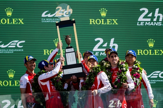Toyota triumfuje w 24h Le Mans. Szóste zwycięstwo marki w legendarnym wyścigu