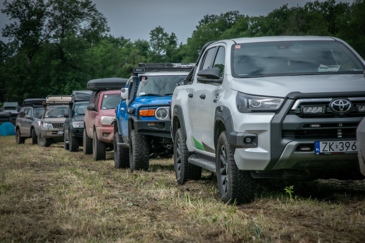 Ponad 150 załóg na Toyota Off-Road Festival. Miłośnicy terenowych Toyot spotkali się na Mazurach