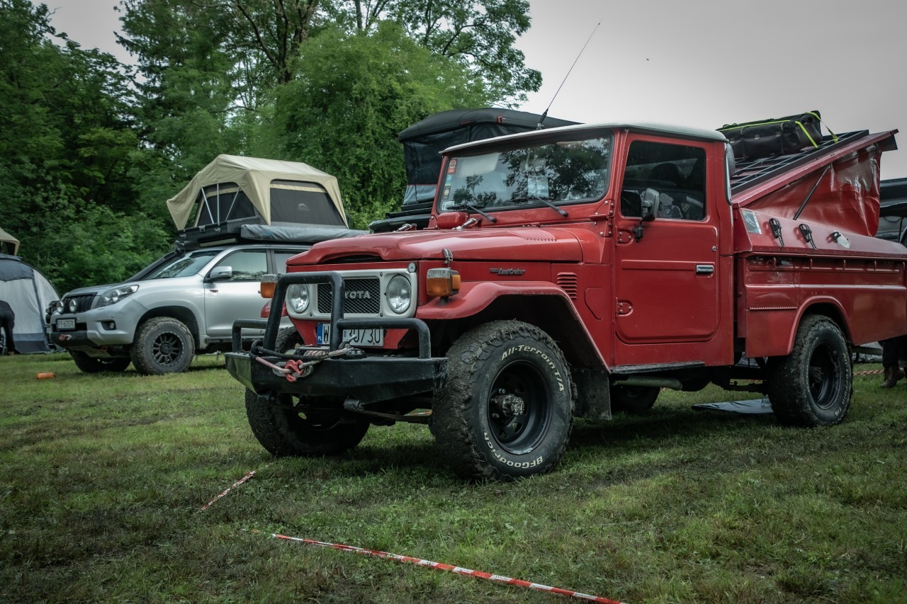 Ponad 150 załóg na Toyota Off-Road Festival. Miłośnicy terenowych Toyot spotkali się na Mazurach