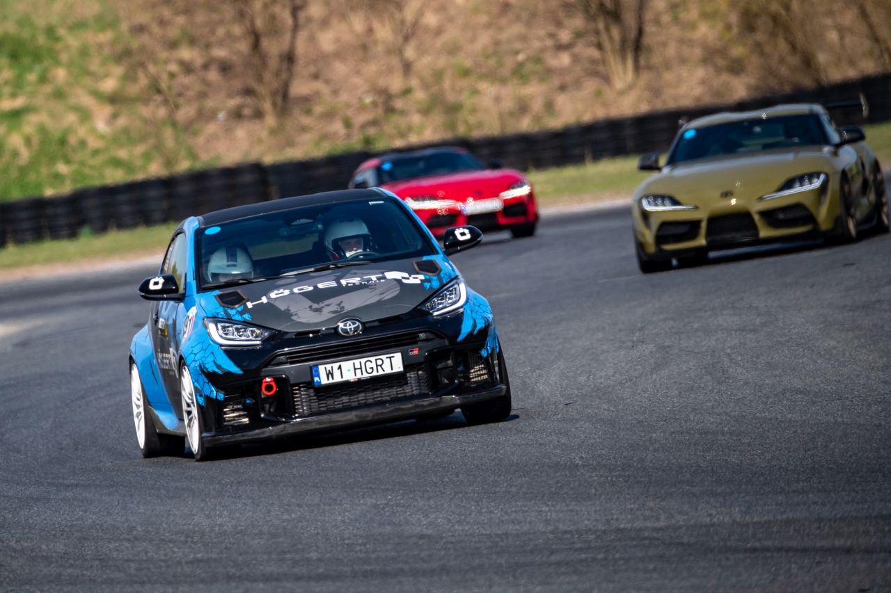 TOYOTA GR CUP 2026: Startuje GR CUP DIGITAL. Przed nami Race Cup na Torze Kielce i Classicauto Cup w Słomczynie