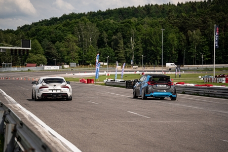 Awanse na Torze Kielce i Autodromie Słomczyn. Trwa walka o miejsce w Wielkim Finale TOYOTA GR CUP 2026