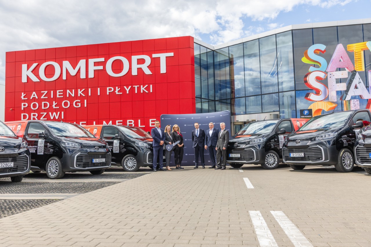 20 Toyot z rodziny PROACE we flocie Komfort S.A.