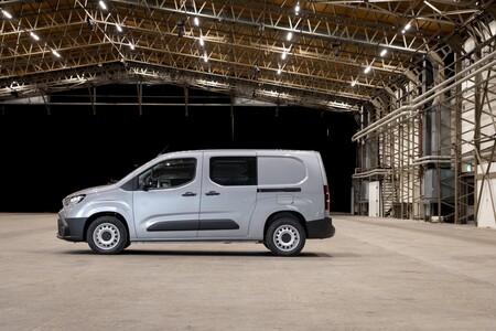 Toyota PROACE CITY Verso z zabudową Gruau dostępna od ręki. Z dofinansowaniem PFRON kosztuje już od 39 513 zł