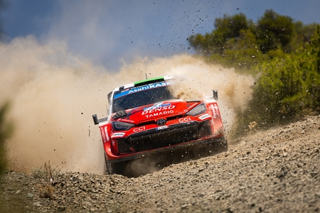 Rajd Akropolu WRC: Sébastien Ogier wygrywa, podwójne podium TOYOTA GAZOO Racing WRT