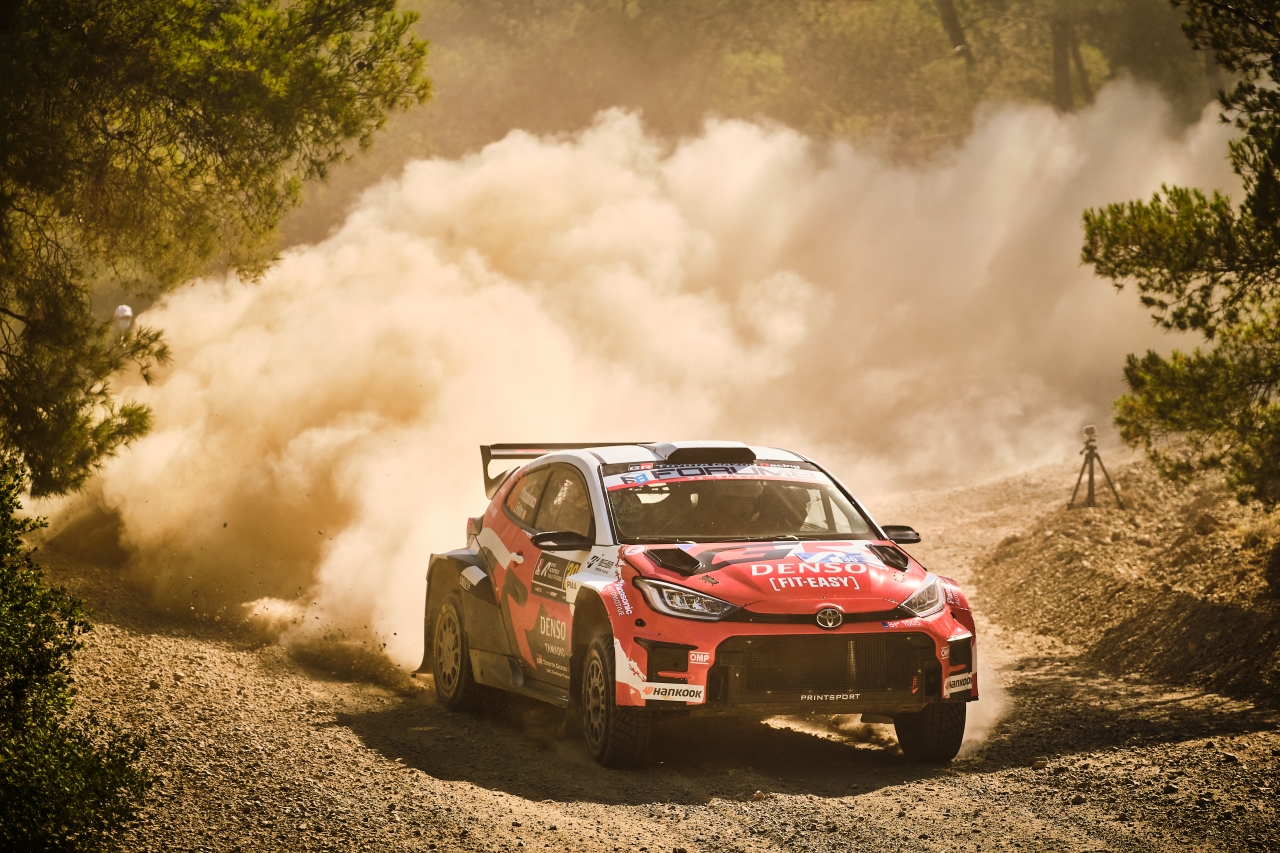 Rajd Akropolu WRC: Sébastien Ogier wygrywa, podwójne podium TOYOTA GAZOO Racing WRT