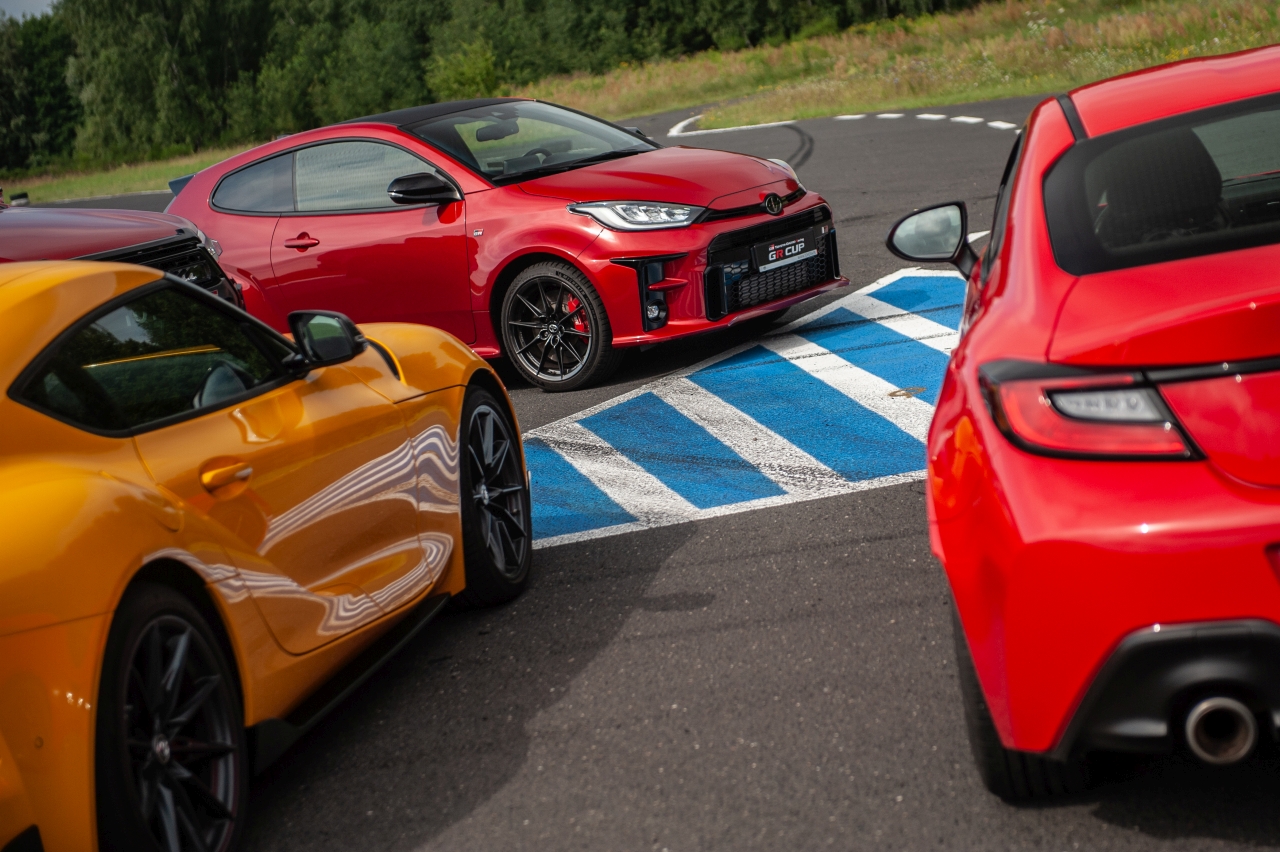 TOYOTA GR CUP 2026: Track day na Moto Park Ułęż i walka o finały w Forza Motorsport oraz Forza Horizon 6