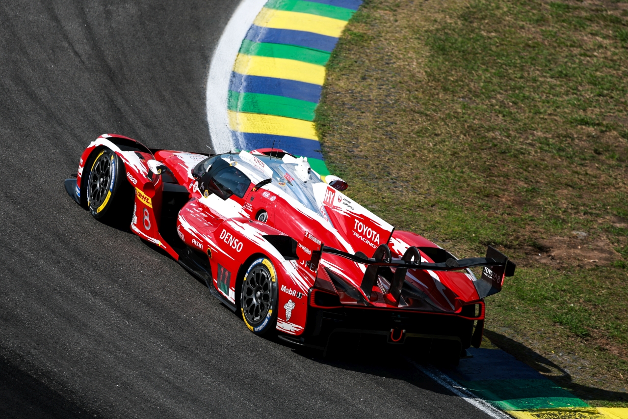 TOYOTA RACING utrzymała prowadzenie w WEC mimo trudnego wyścigu w São Paulo