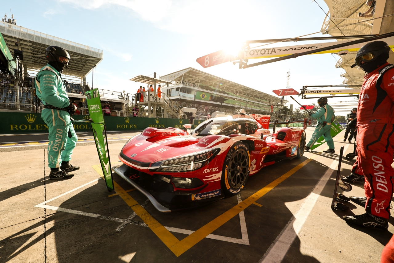 TOYOTA RACING utrzymała prowadzenie w WEC mimo trudnego wyścigu w São Paulo