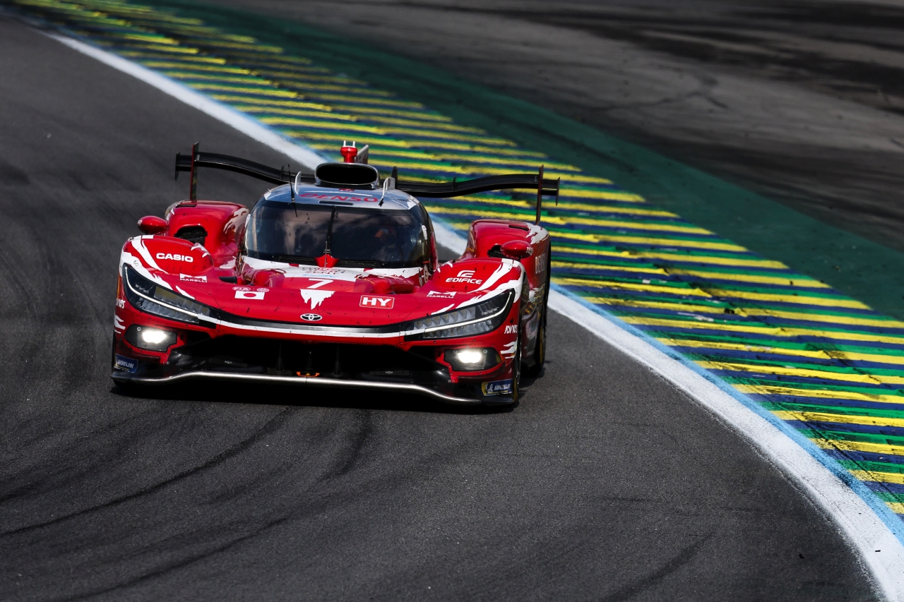 TOYOTA RACING utrzymała prowadzenie w WEC mimo trudnego wyścigu w São Paulo